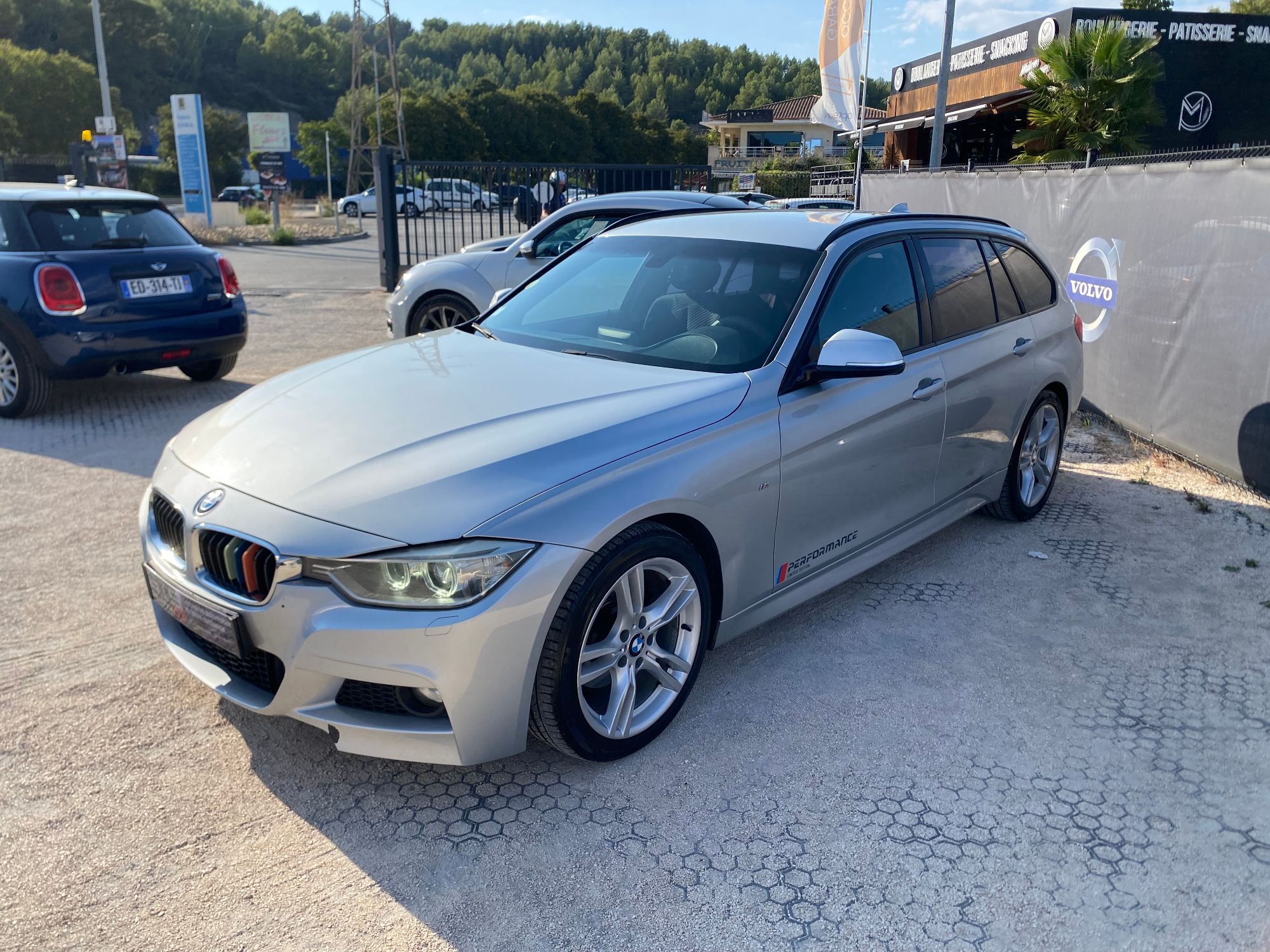 BMW Serie 3 Touring 320D BVA Pack M — photo 6