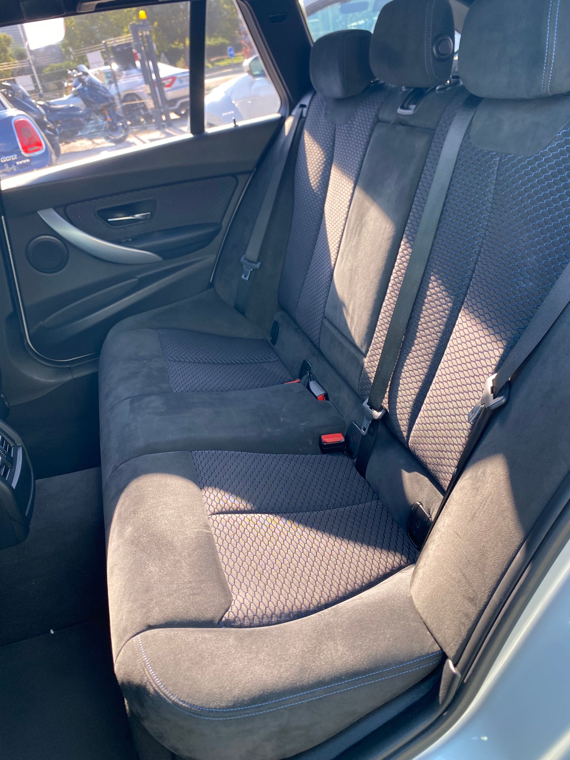 BMW Serie 3 Touring 320D BVA Pack M — photo 9