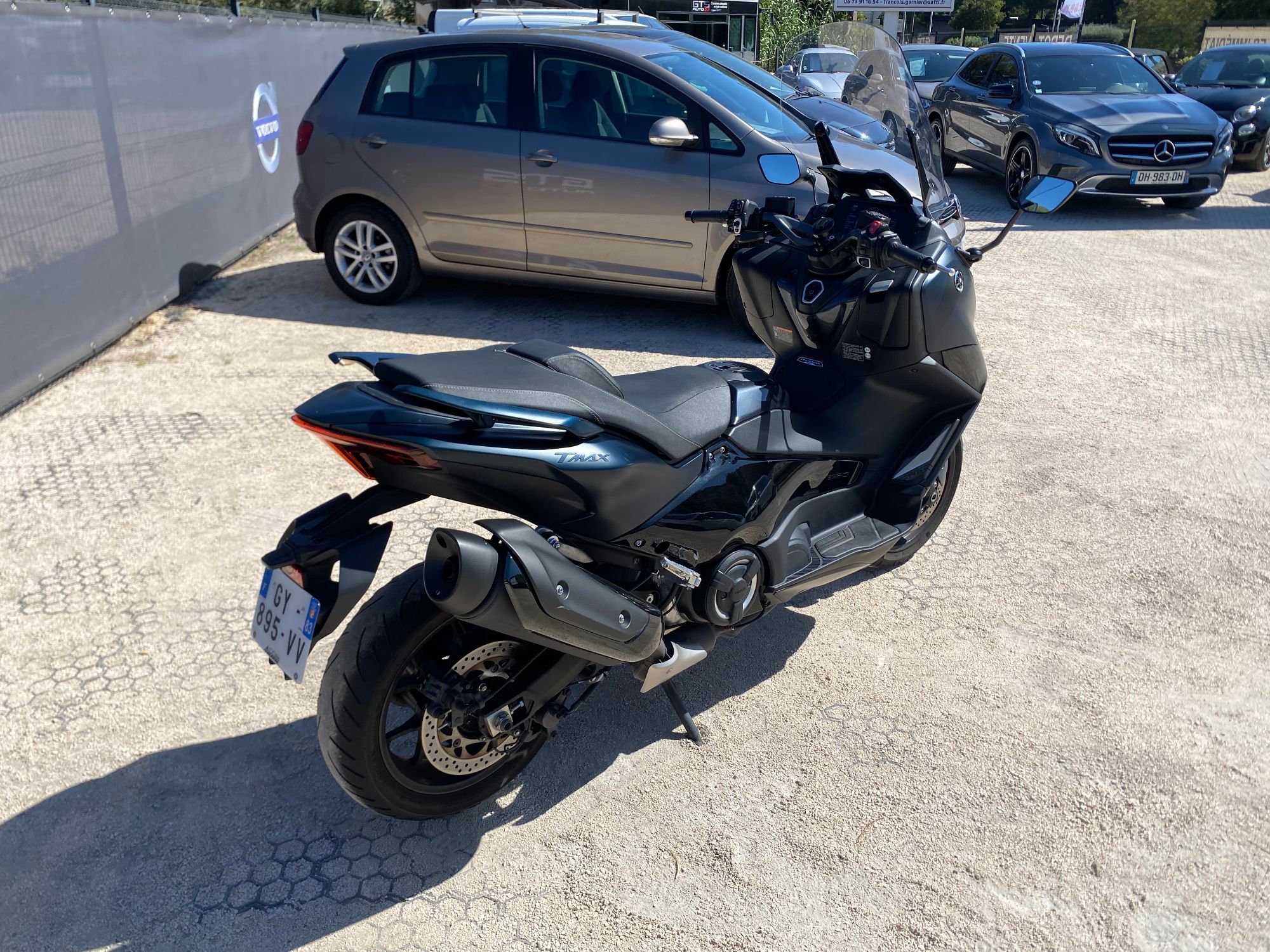 YAMAHA TMAX 560 TECHMAX — photo 3
