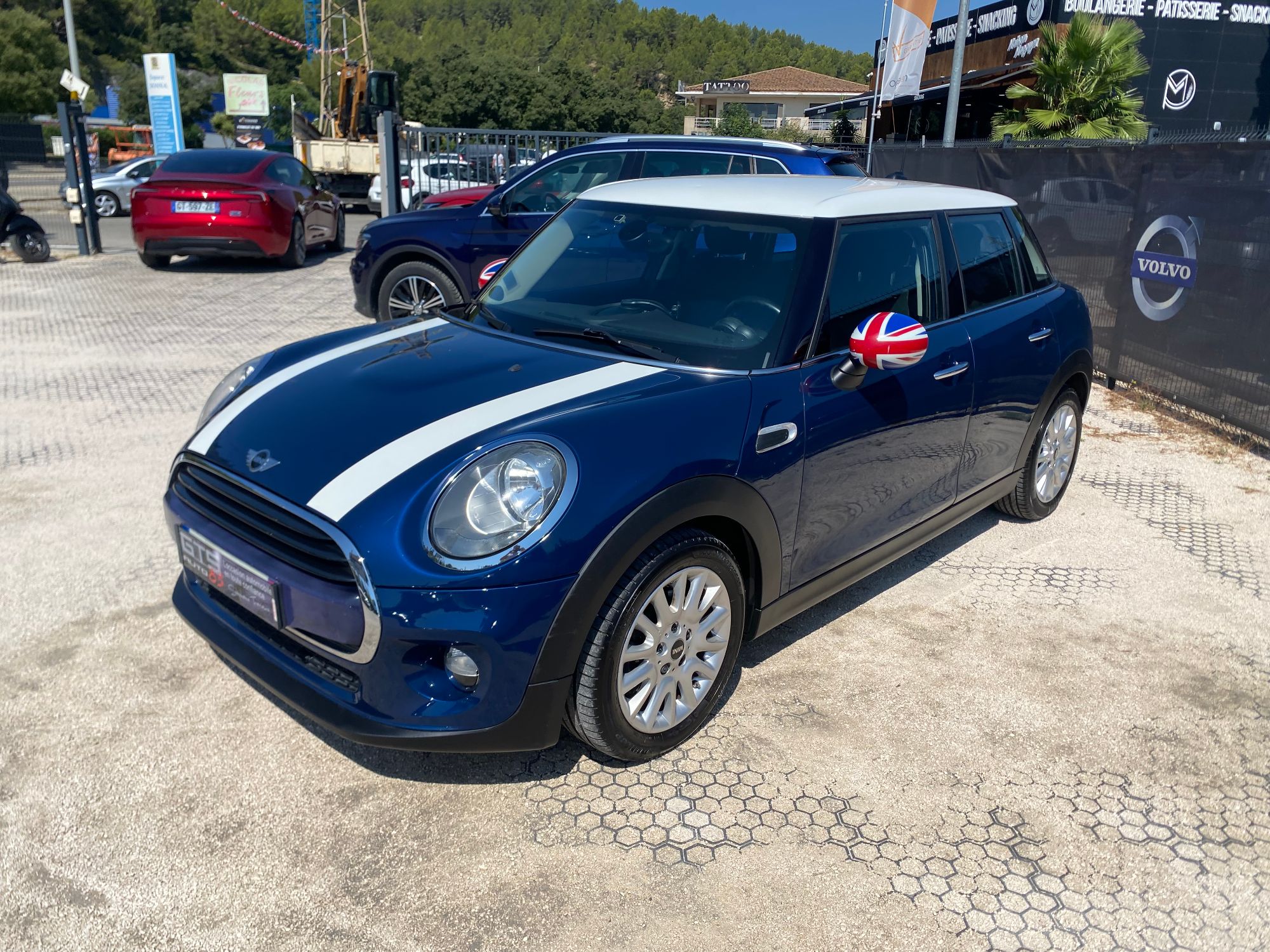 MINI Cooper 5 portes 1.5L 136ch — photo 6