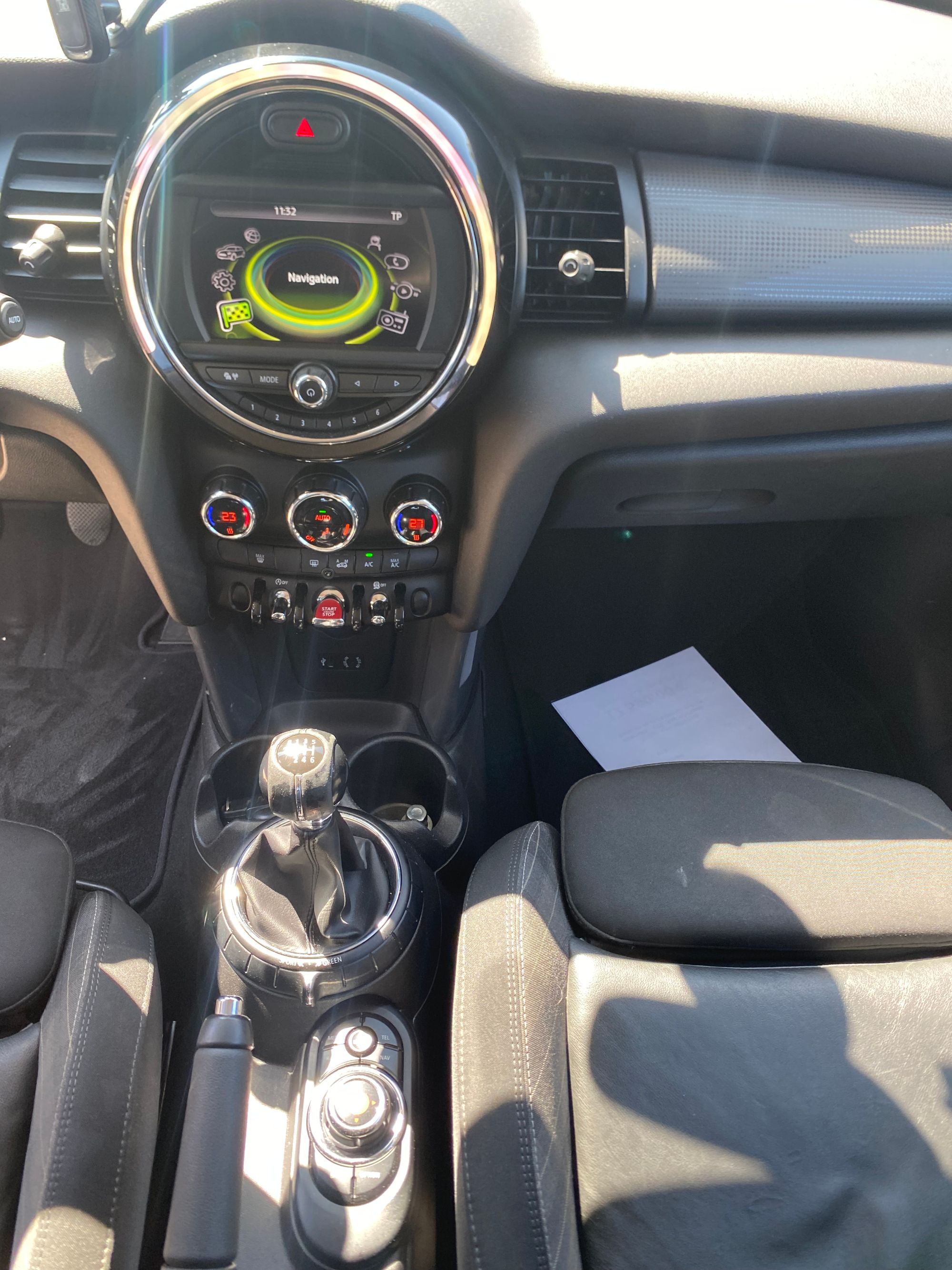 MINI Cooper 5 portes 1.5L 136ch — photo 9