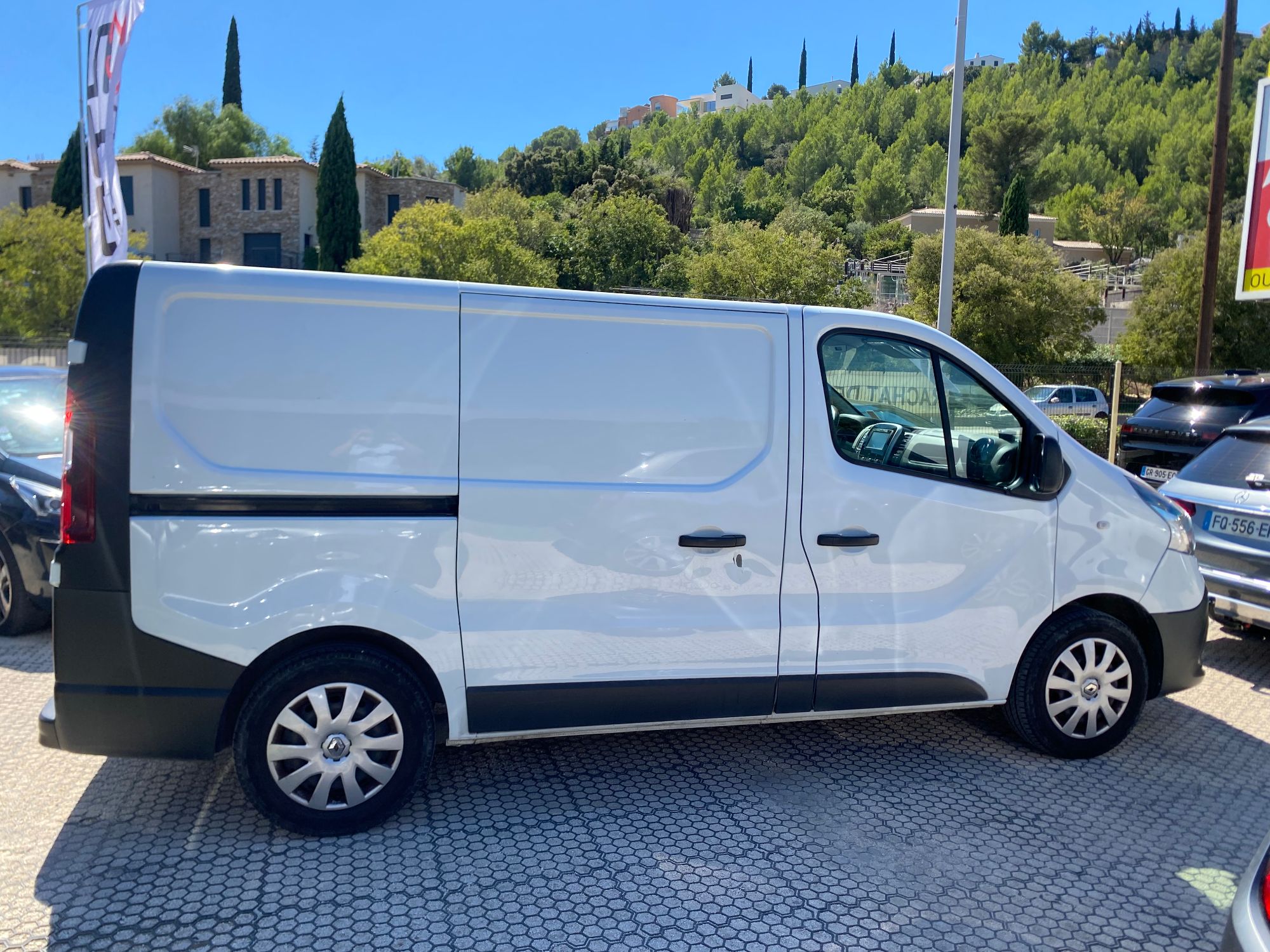 RENAULT TRAFIC 1.6L 120ch DCI — photo 2